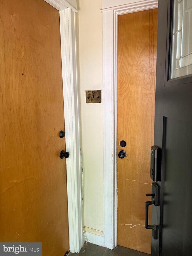 Building Photo - 6226 N 4th St