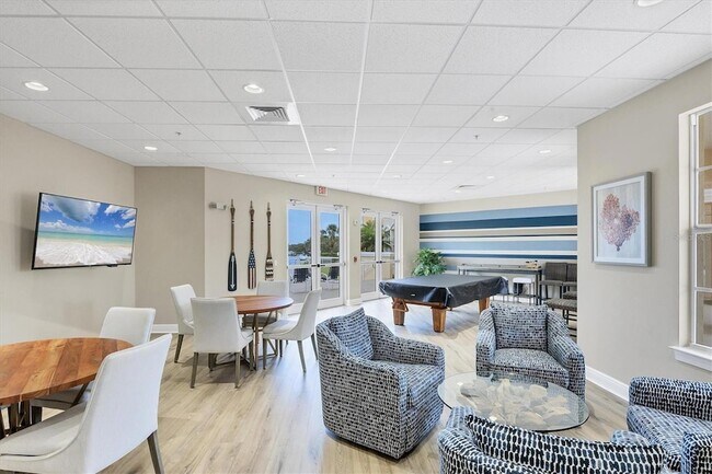 Building Photo - 14041 Bellagio Way