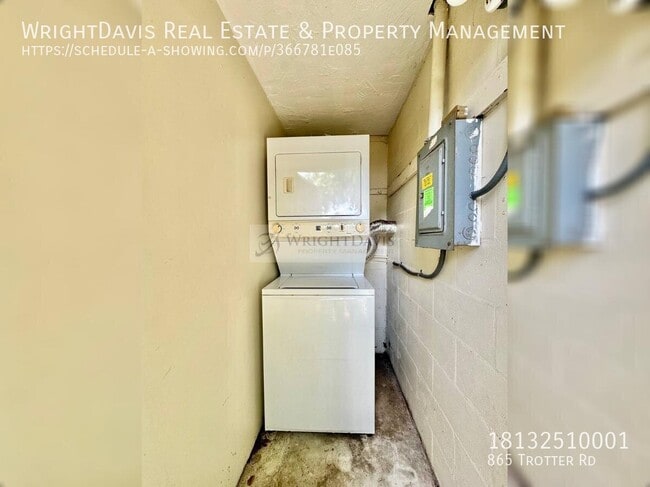 Building Photo - 865 Trotter Rd