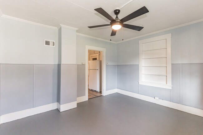 Building Photo - 448 Delaware Ave