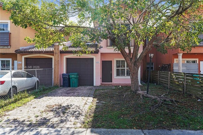 Building Photo - 631 SW 10th St