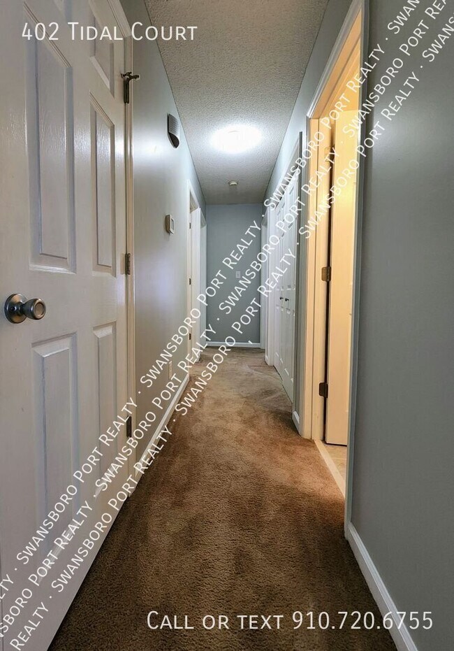 Building Photo - 402 Tidal Ct