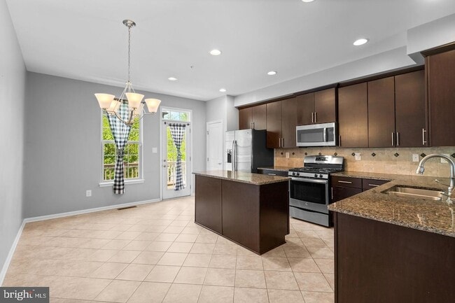 Building Photo - 7204 Winding Hills Dr