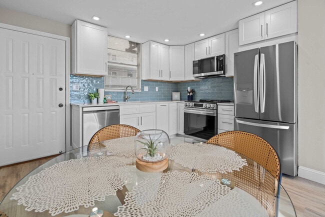 Building Photo - 5900 Bonita Beach Rd SE