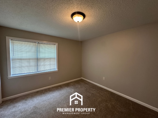 Building Photo - 5599 Sweet Gum Dr