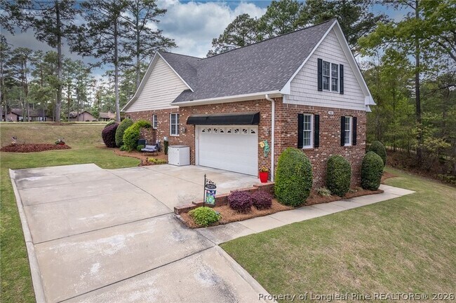 Building Photo - 3021 Bankhead Dr