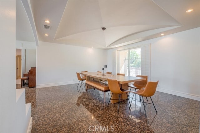 Building Photo - 4321 Clear Valley Dr