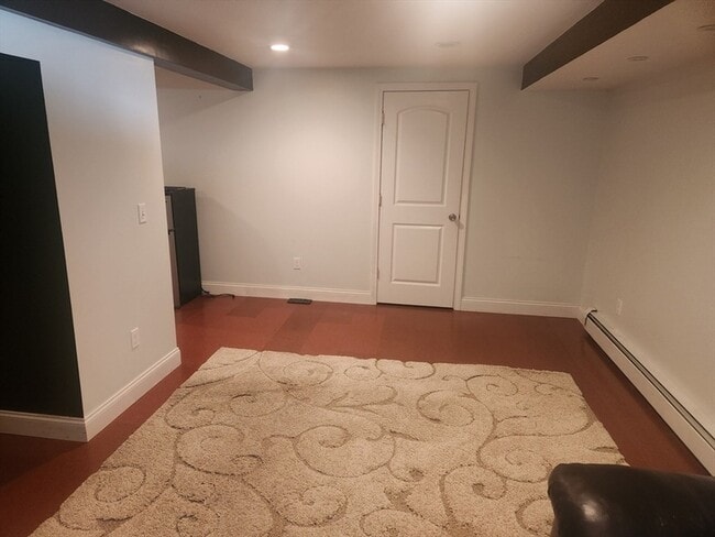 Building Photo - 105 Sanborn St