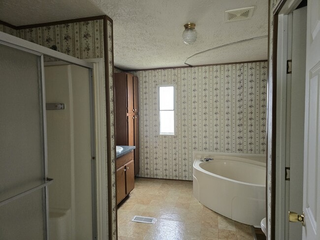 Building Photo - 926 Hollywood Dr