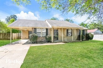 Building Photo - 5765 Ashridge Pl