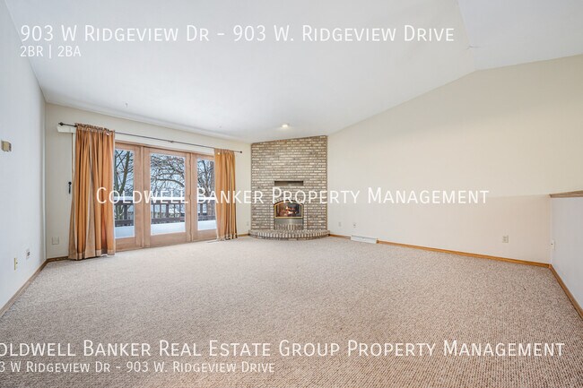 Building Photo - 903 W Ridgeview Dr