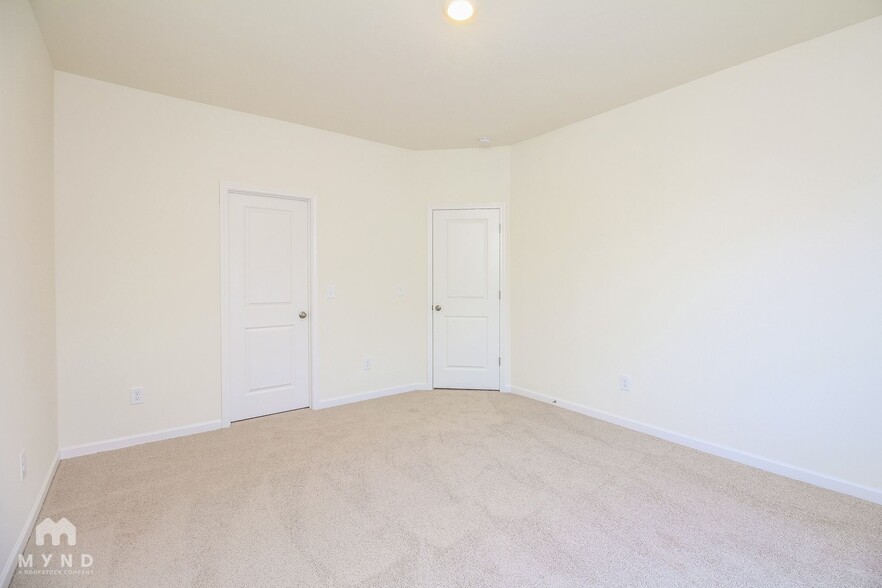 Building Photo - 1513 Corbett St