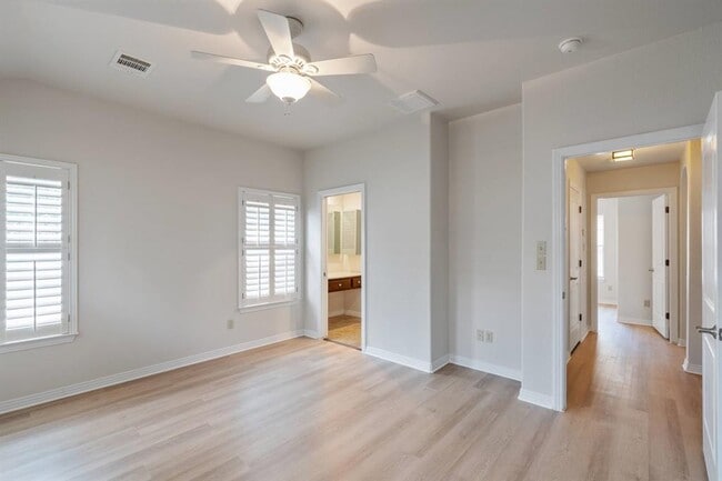 Building Photo - 13604 Caldwell Dr