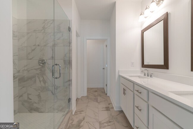 Building Photo - 1140 Larkin Dr