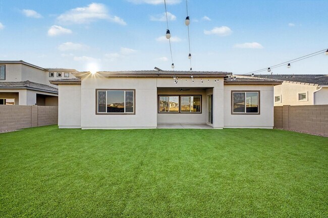 Building Photo - 1277 E Tonto Dr