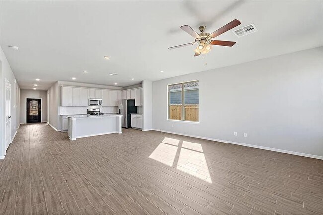 Building Photo - 14520 Jelly Pnes Dr