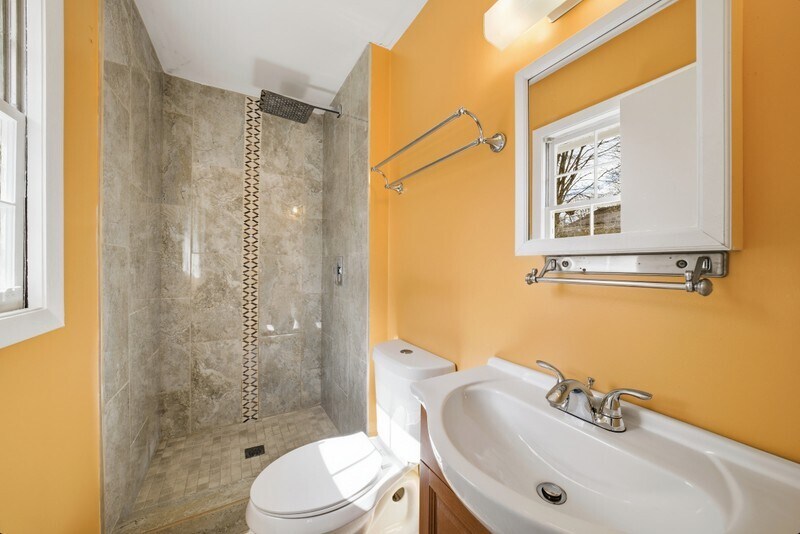 Building Photo - 2351 Emerald Falls Dr