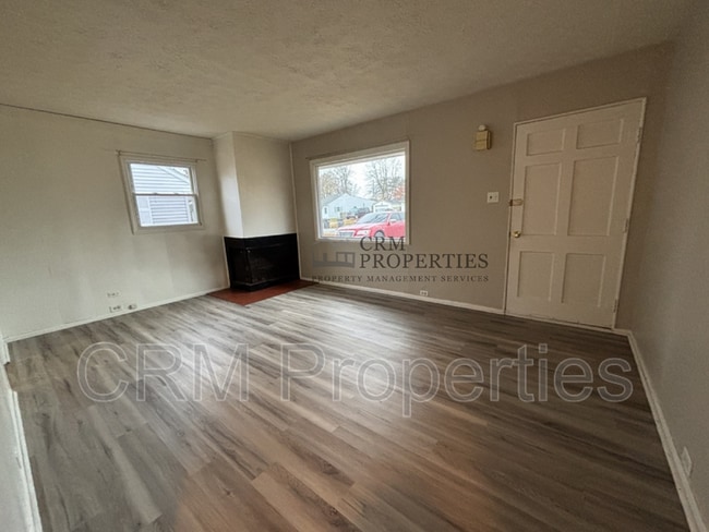 Building Photo - 1036 Columbus Blvd