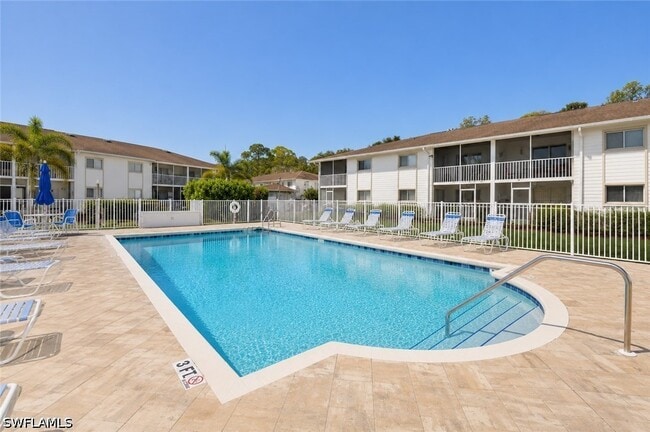 Building Photo - 2340 Naples Trace Cir