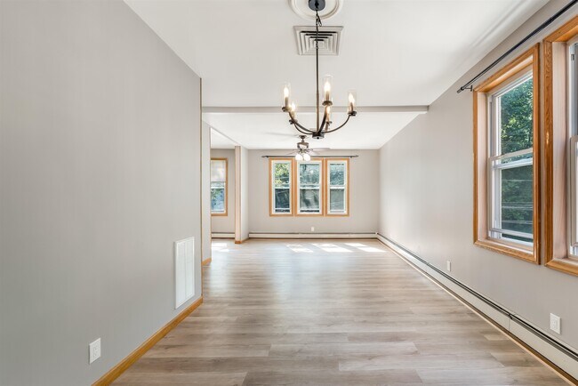 Building Photo - 656 JFK Blvd E