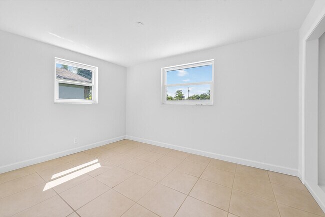 Building Photo - 5821 Urdea Rd