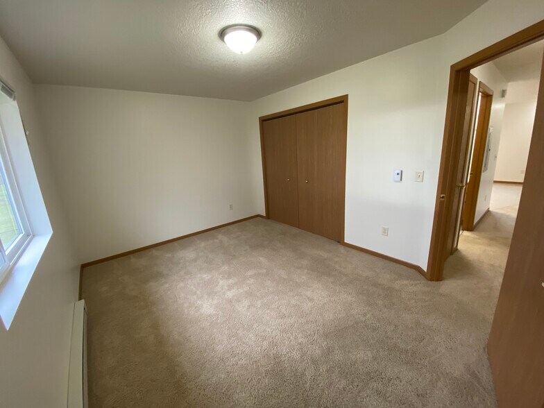 2nd bedroom - 508 Smith Ave