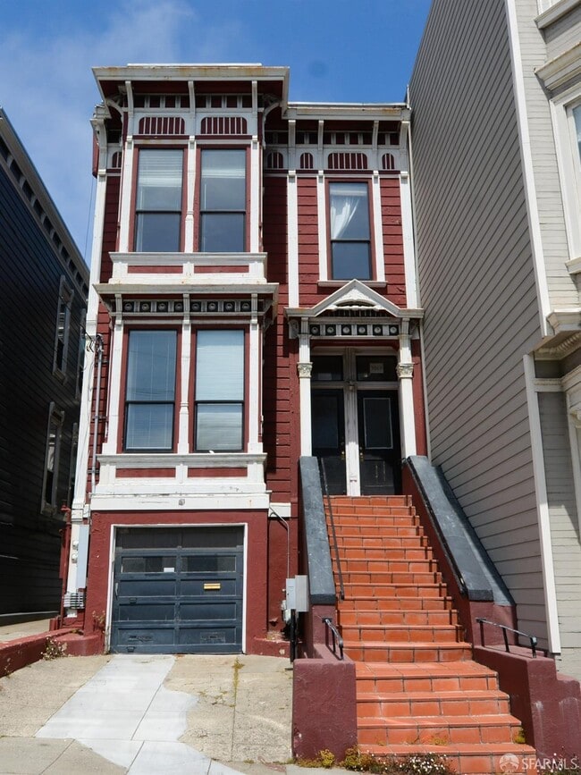 Building Photo - 3050 California St