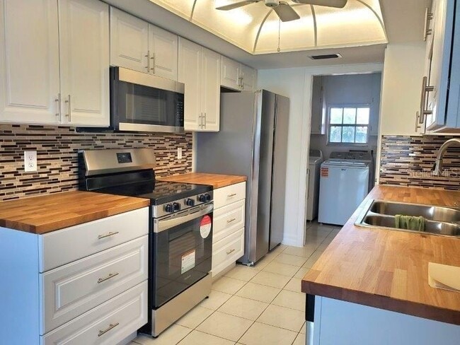 Building Photo - 910 Santa Brigida Ct