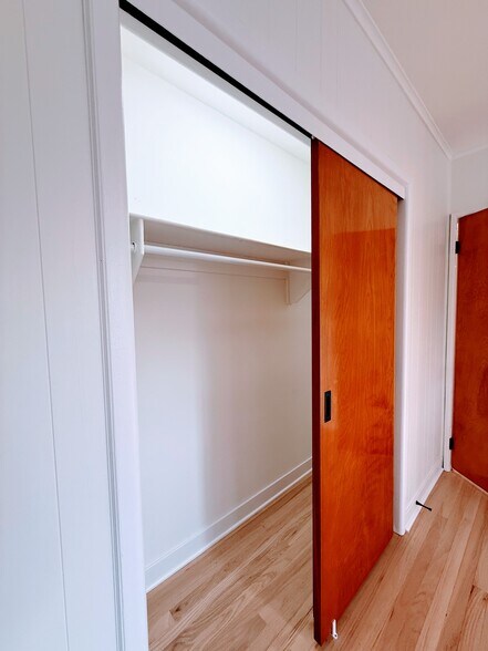 2nd Bedroom Large Closet - 470 E Vallette St