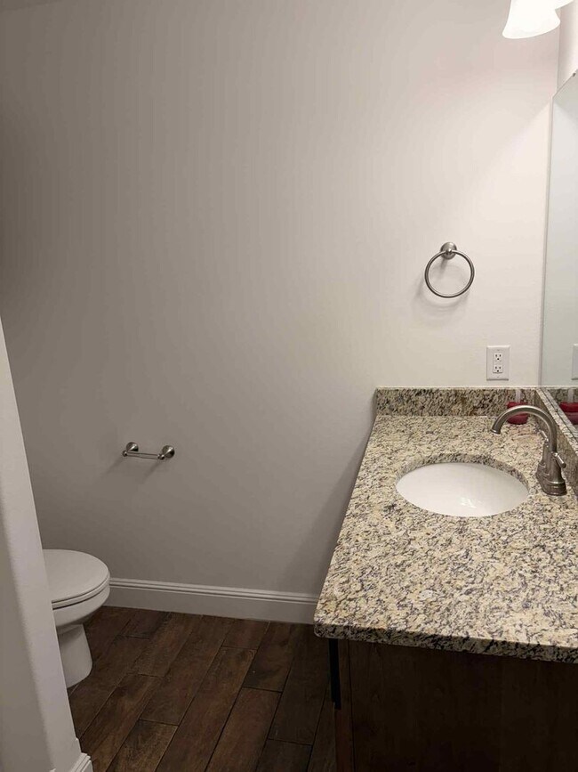 Building Photo - WEBB CITY  Beautiful 3 Bedroom 2 Bathroom ...
