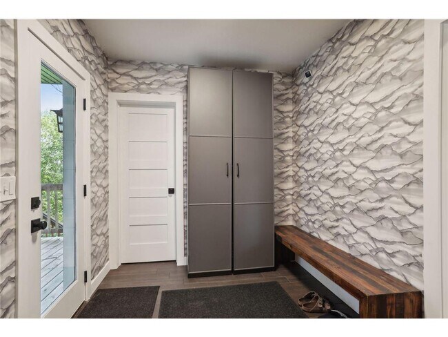 Building Photo - 6540 Navaho Trail