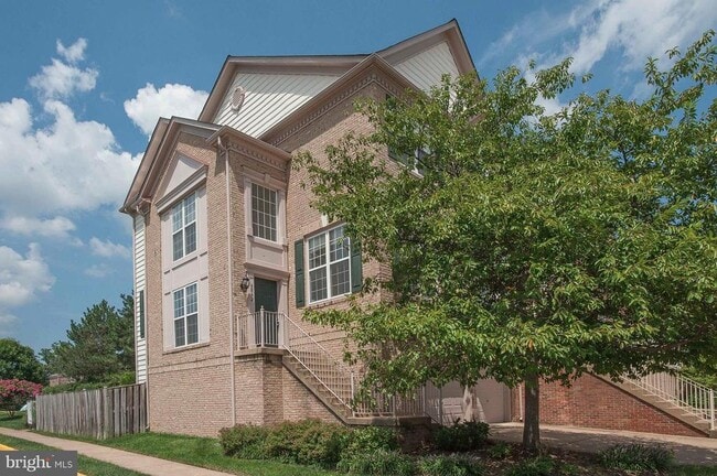 Building Photo - 6862 Alicia Ct
