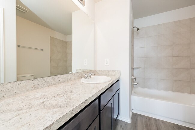 Building Photo - 21847 King Hts Ln