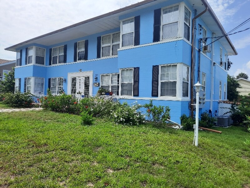 Building Photo - 512 Phoenix Ave