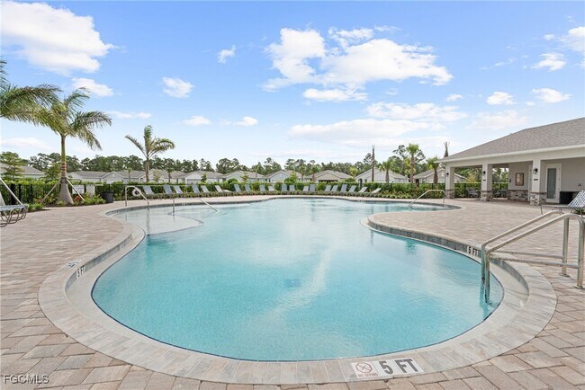 Building Photo - 1150 Brooklands Dr