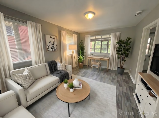 Building Photo - 3 Bed/1 Bath Single Family Home in Clairton