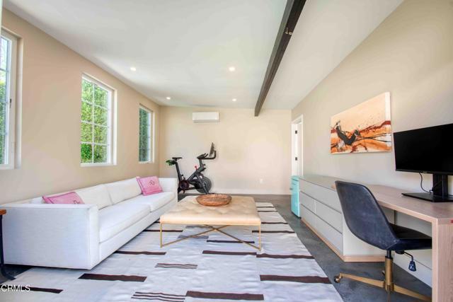 Building Photo - 1014 Stearns Dr