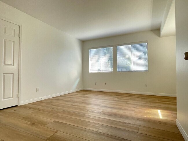Building Photo - 1780 Blackbird Cir