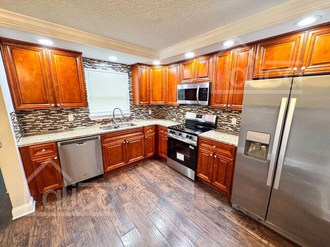 Building Photo - 2845 Holly Point Dr