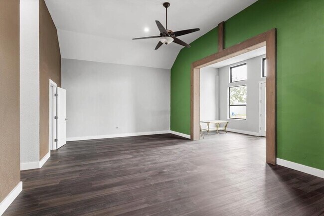 Building Photo - 17621 Stacey Ln