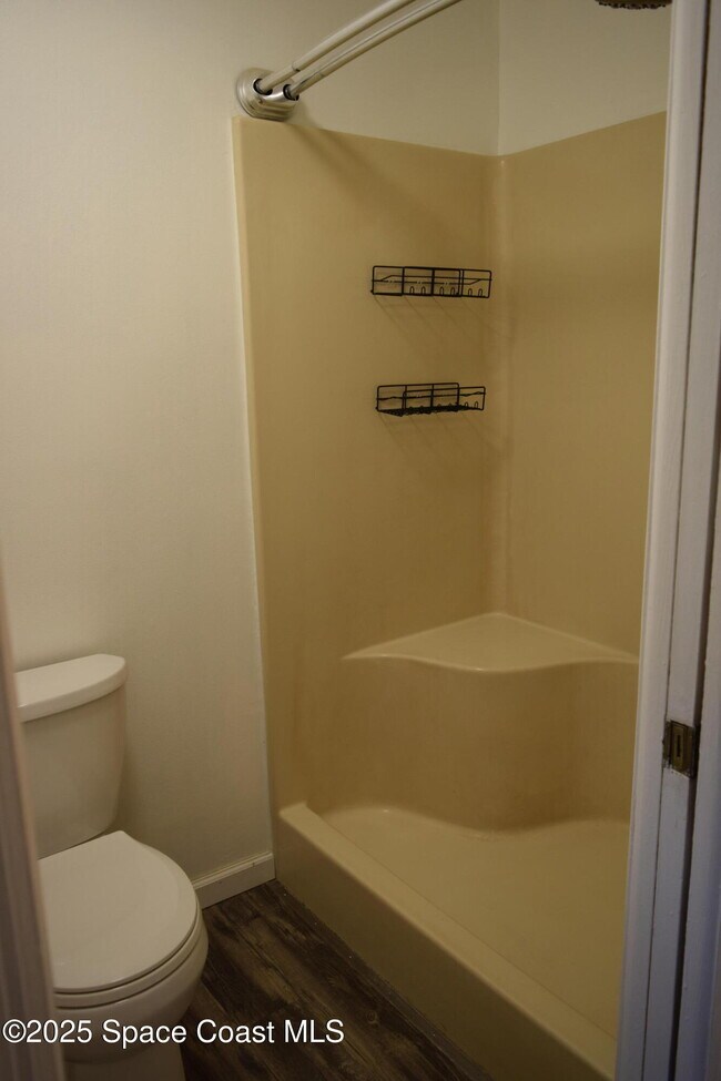 Building Photo - 1067 Ellen Ct