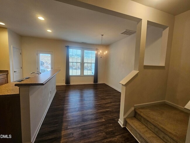 Building Photo - 41 Hawkstone Dr