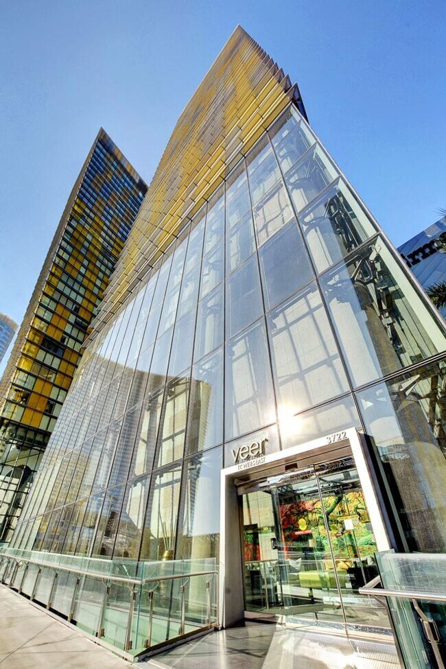 Building Photo - Veer Towers 1704E-One Bedroom Fully Furnis...