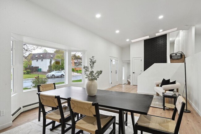 Building Photo - 11351 Quivas Way