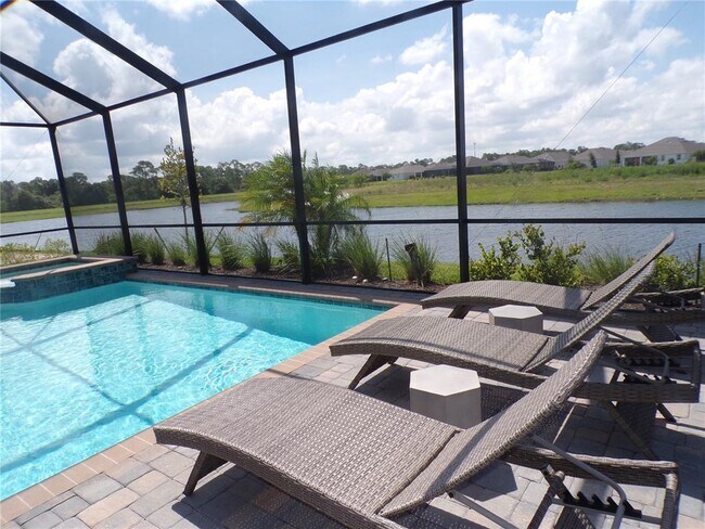 Building Photo - 15255 River Birch Ct