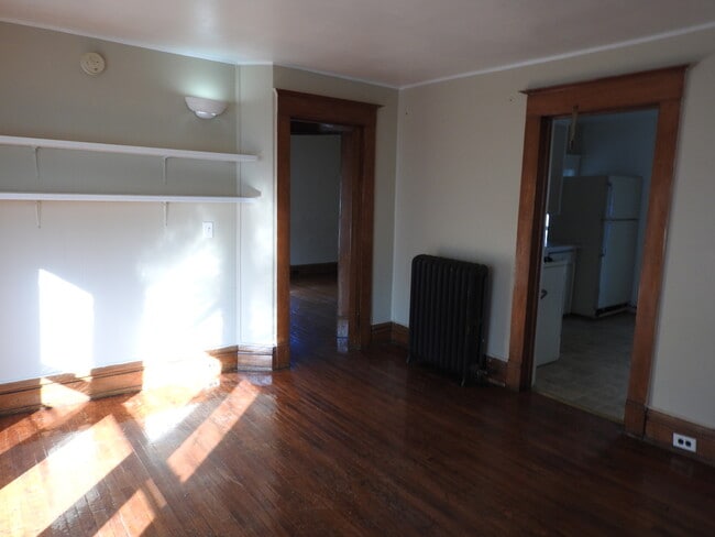 Building Photo - 306 Gold Ave NW