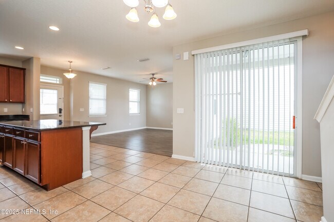 Building Photo - 328 Vineyard Ln
