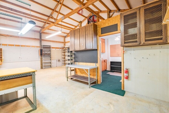 Building Photo - 785 Glenwood Dr
