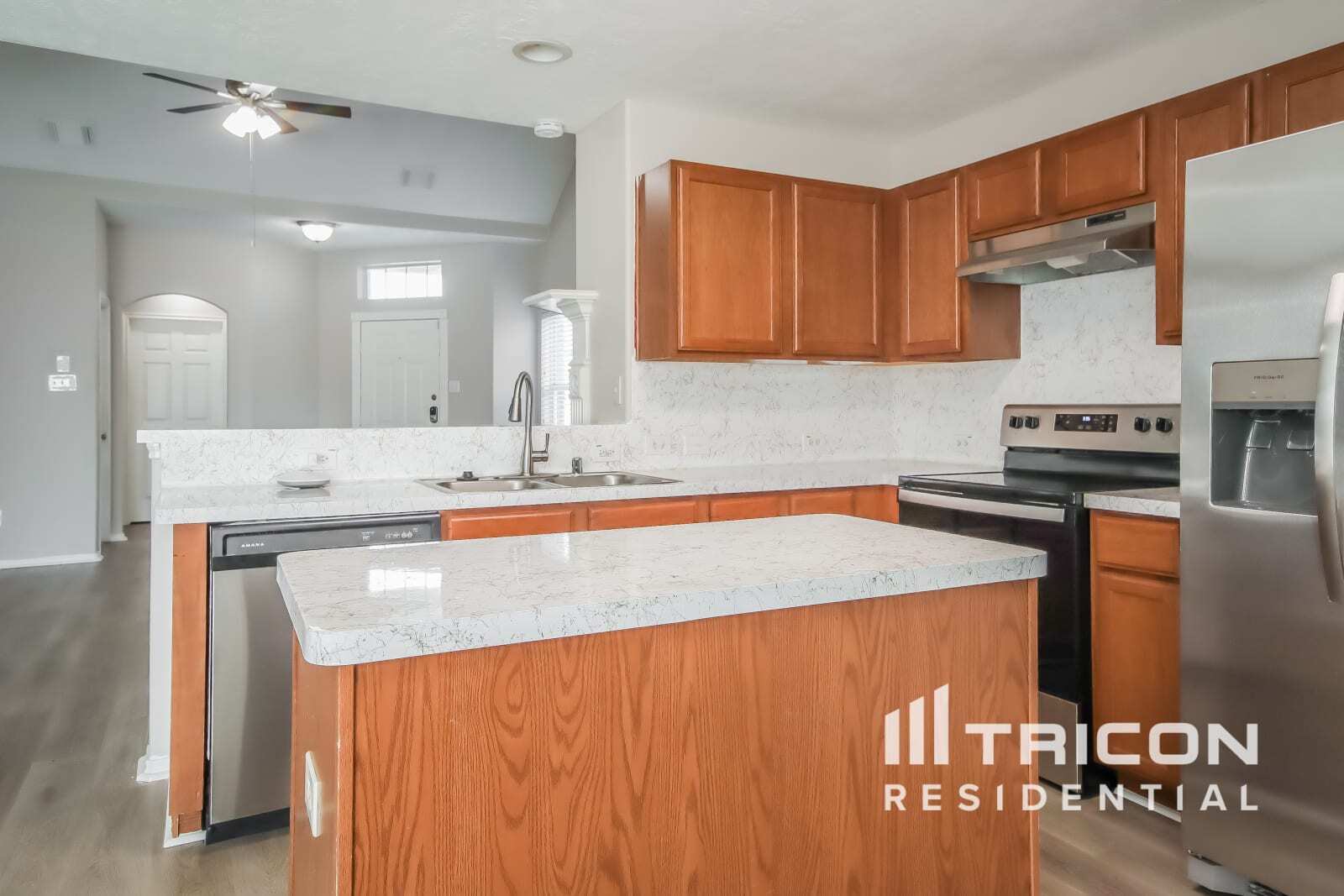 Building Photo - 18451 Sunrise Pines Dr