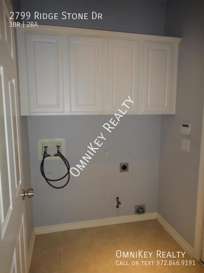 Building Photo - 2799 Ridge Stone Dr